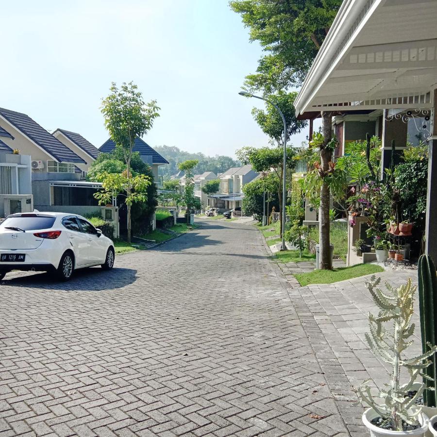 Mutiara Balecatur Guest House Yogyakarta Exteriér fotografie